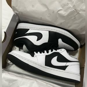 Nike Air Jordan 1 Low SE Homage White Black Split Shoes